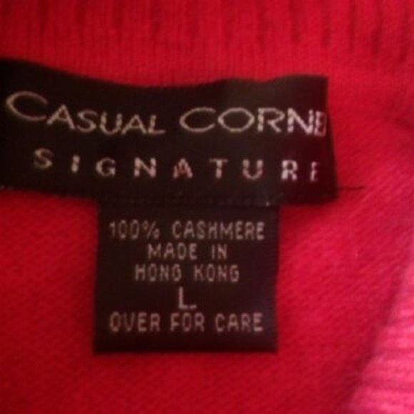 Casual Corner Signature *CHERRY RED Turtleneck Sweater * 100% CASHMERE * L * EUC - Picture 3 of 3